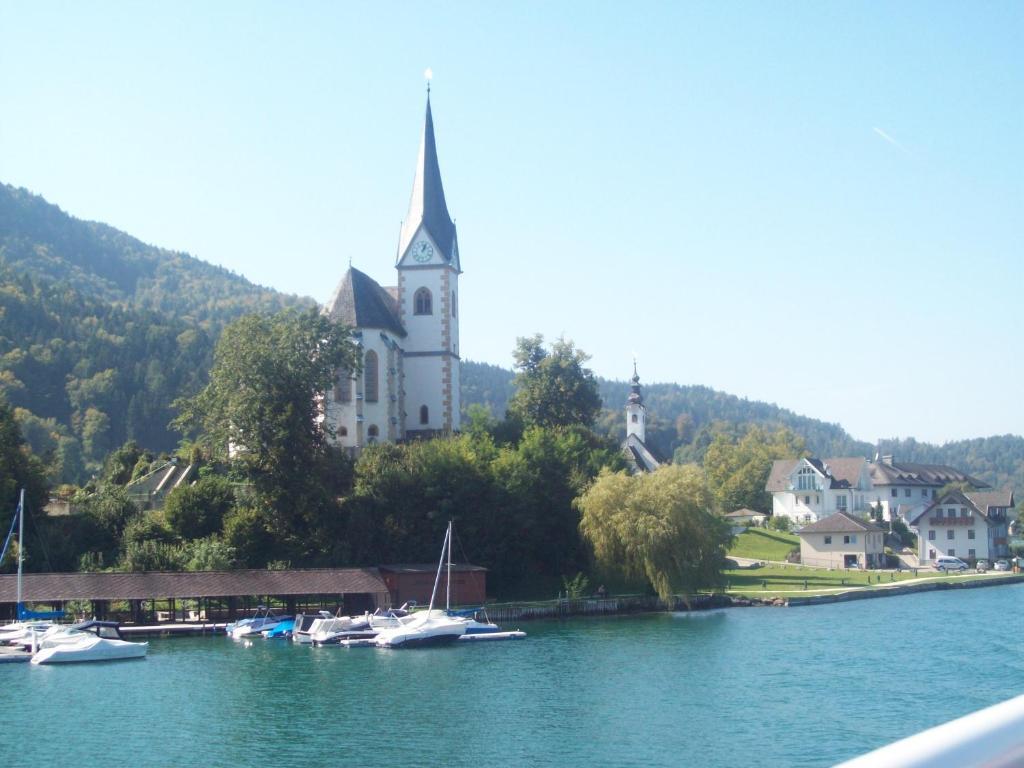 Villa Lindenhof à Velden am Wörther See Extérieur photo